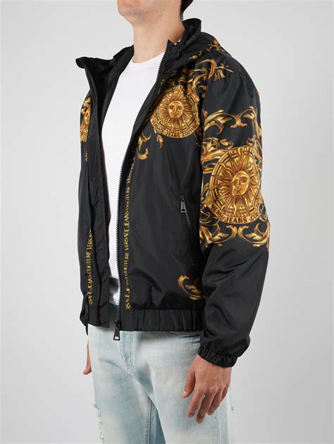 giubbotto versace nero con leone uomo|Giacche. Giubbotti Versace in Cotone Nero taglia M International.